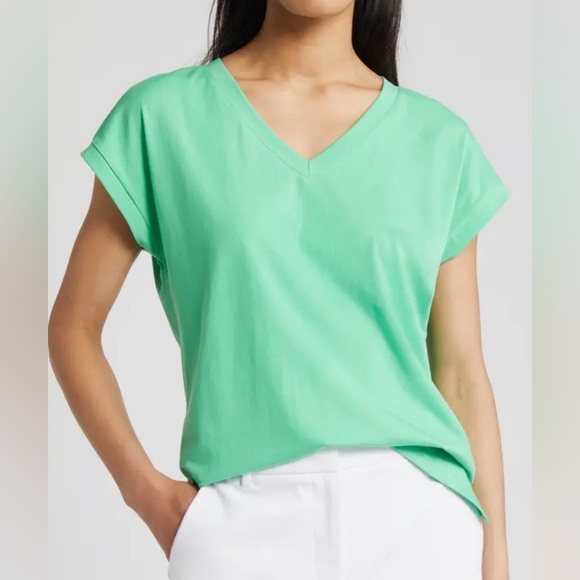 Caslon Extended V-Neck T-Shirt, NWT - Picture 1 of 5